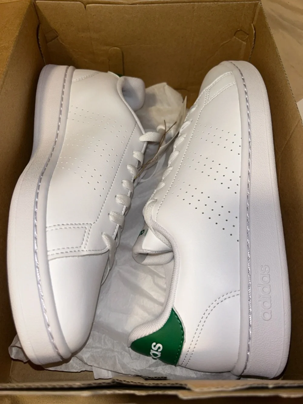 White Adidas Advantage Classic Athletic Shoes with Green Accents-brand new! - Picture 5 of 5